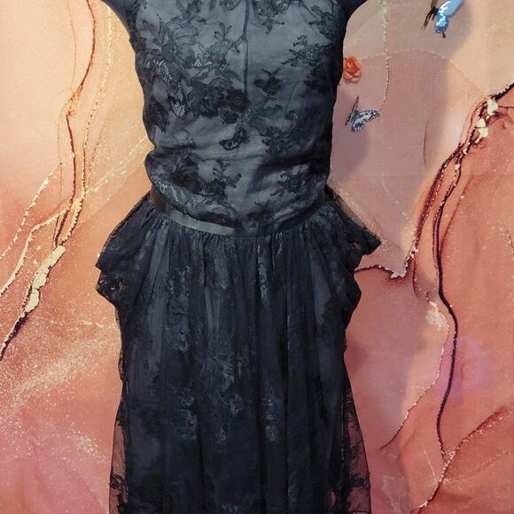 KATHARINE KIDD LACE MIDI DRESS - Picture 4 of 15